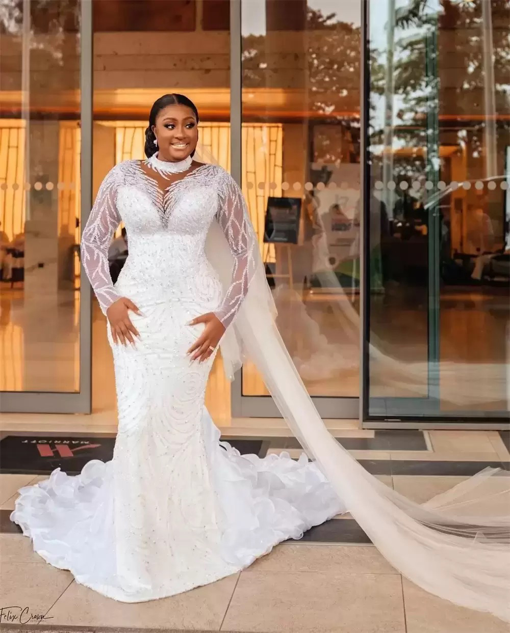 New Plus Size Arabic Aso Ebi Sheer Neck Mermaid Wedding Dress Long Sleeves Sexy Bridal Gowns Dresses