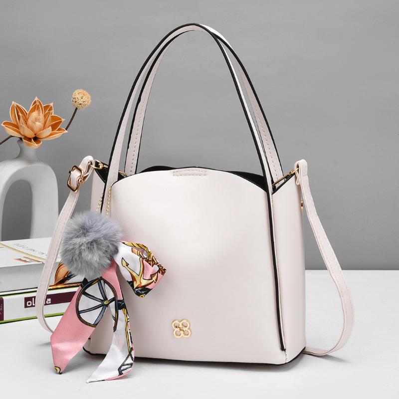 Evening Bags Spring And Autumn Fashion Color Blocking Embossed Large Capacity Handbag Single Shoulder Messenger BagEvening
Evening Bags Spring And Autumn Fashion Color Blocking Embossed Large Capacity Handbag Single Shoulder Messenger BagEvening