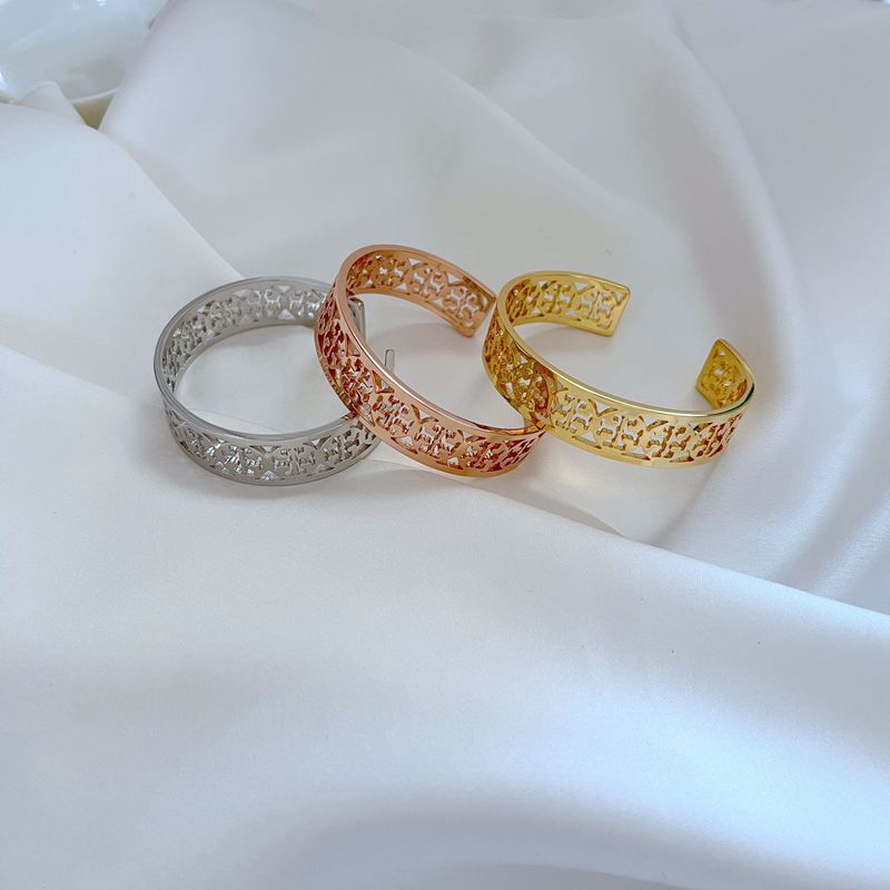 Top Quality Real 18K Gold/Rose Gold /Silver Plated Cuff Bangle heart Hollow Bracelet Brand Letter Fashion Button
Top Quality Real 18K Gold/Rose Gold /Silver Plated Cuff Bangle heart Hollow Bracelet Brand Letter Fashion Button