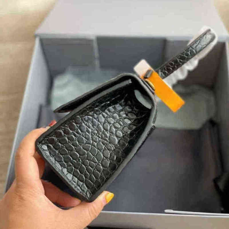 Shoulder Bag Cross Body Bags Casual Leather Designer Handbag Women Flap Classic Ladies Black Messenger Bag Crossbody Workplace Wallet 211027
Shoulder Bag Cross Body Bags Casual Leather Designer Handbag Women Flap Classic Ladies Black Messenger Bag Crossbody Workplace Wallet 211027