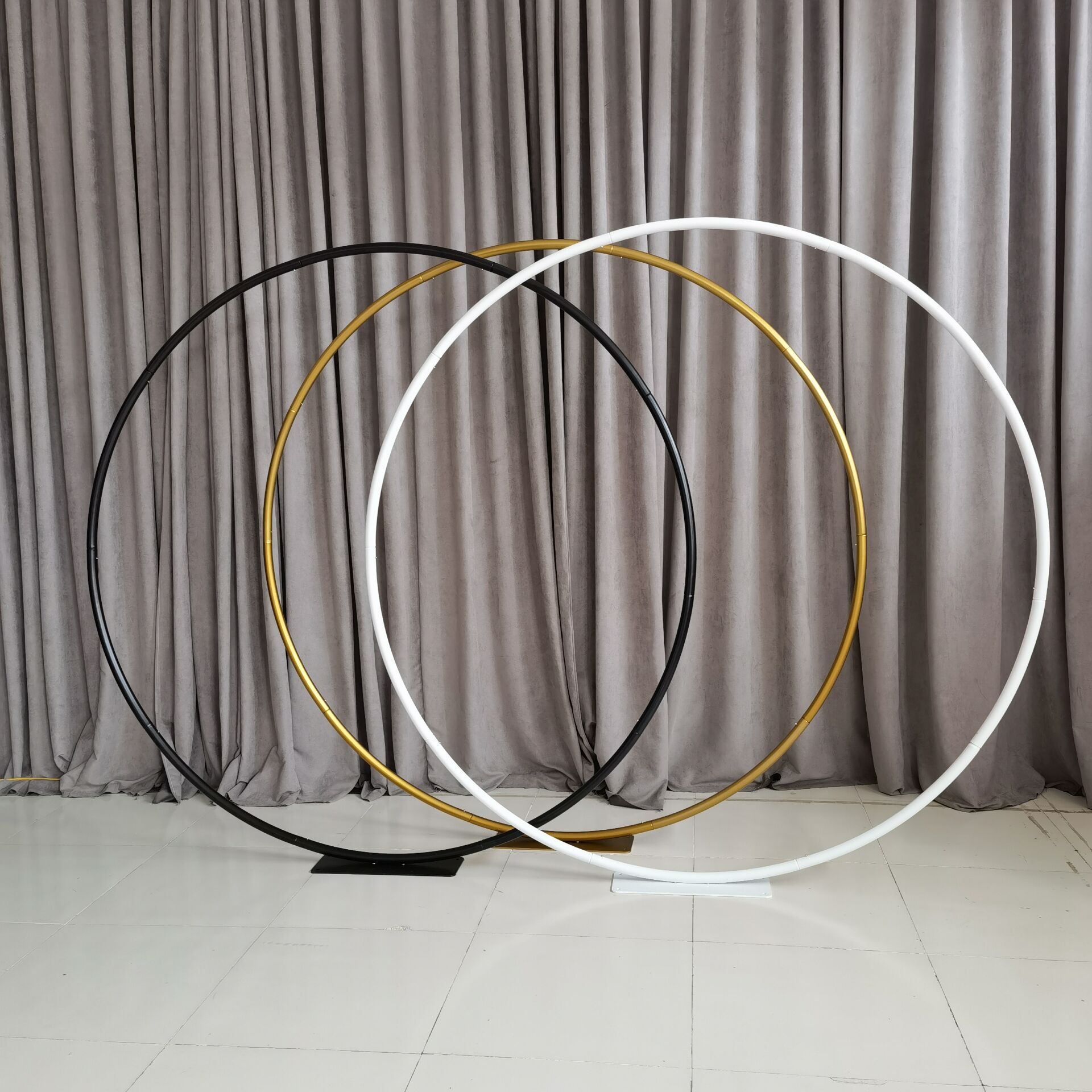 Hot sell Gold White Black Silver decoration circle Ring frame for party event decoration round arch stand for photo booth, As described
Hot sell Gold White Black Silver decoration circle Ring frame for party event decoration round arch stand for photo booth, As described