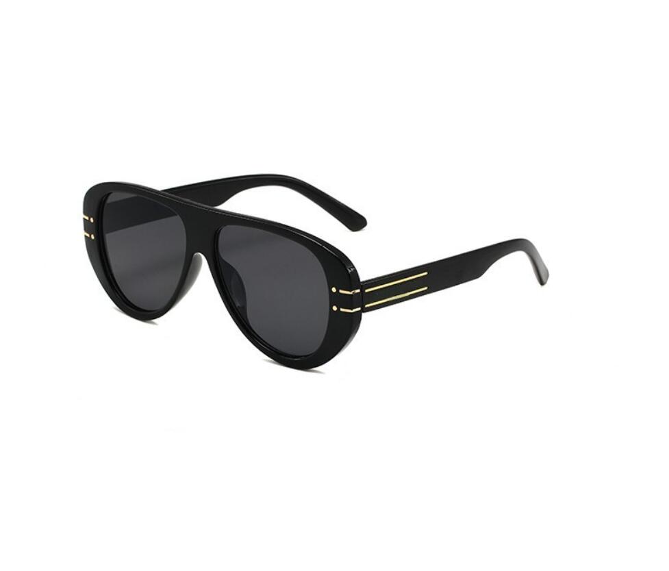 summer women letter printing driving Sunglasses riding wind eyeglasses Ladies square Vintage Sun Shades woman outdoor beach glass Goggles 5colors pink
summer women letter printing driving Sunglasses riding wind eyeglasses Ladies square Vintage Sun Shades woman outdoor beach glass Goggles 5colors pink
