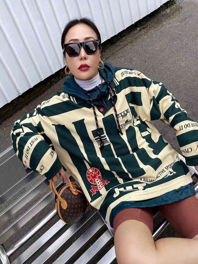 Top Quality hoodie contrast letter print co cpfms branded hook autumn polo shirt OS loose stripe shirt button long sleeve men and women, Apricot green
Top Quality hoodie contrast letter print co cpfms branded hook autumn polo shirt OS loose stripe shirt button long sleeve men and women, Apricot green
