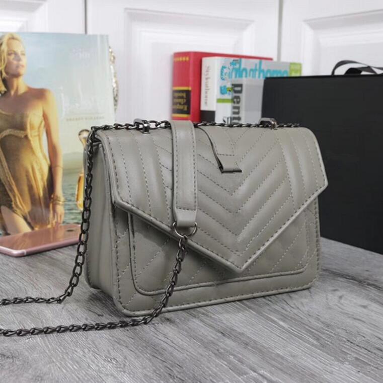 Designer Bags Party handbag chain messenger bag LOULOU Luxury designer Purse crossbody shoulder women dicky0750 fashion lady chains cowhide Clutch, Line
Designer Bags Party handbag chain messenger bag LOULOU Luxury designer Purse crossbody shoulder women dicky0750 fashion lady chains cowhide Clutch, Line