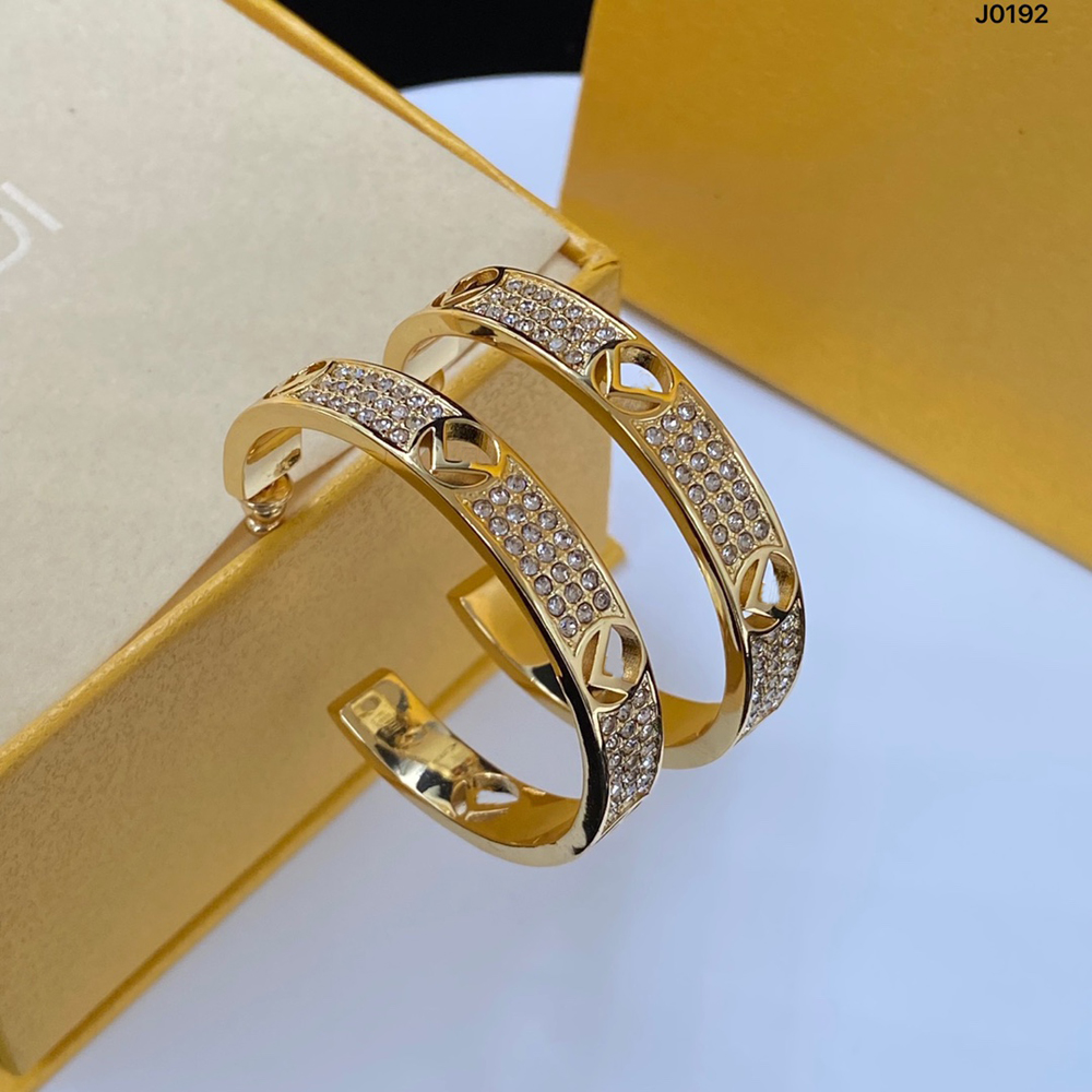 Hoop earrings with letter F diamonds Gold and Silver for lady Women Party Wedding Lovers gift engagement Jewelry Bride
Hoop earrings with letter F diamonds Gold and Silver for lady Women Party Wedding Lovers gift engagement Jewelry Bride