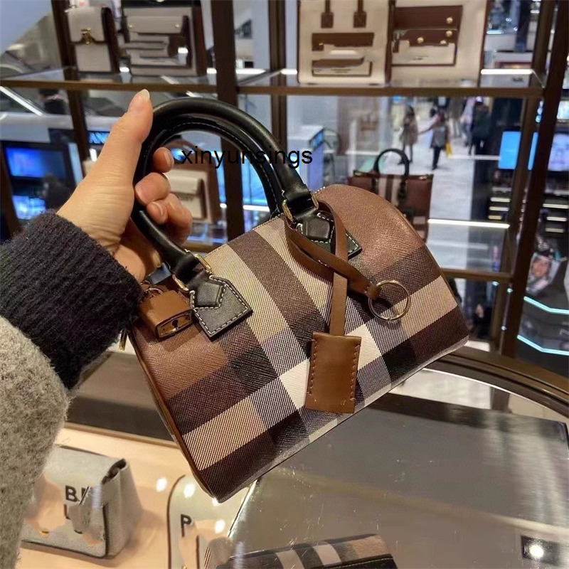 designer bags burbrery 2022 latest fashion versatile portable messenger Boston women's bag yzl RAN4, Plaid
designer bags burbrery 2022 latest fashion versatile portable messenger Boston women's bag yzl RAN4, Plaid