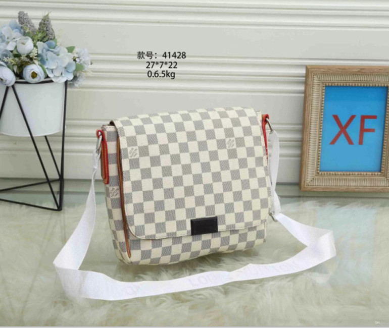 2022 Good quality Man Satchel Shoulder bag Designer Messenger bag Coin Wallet Leather Crossbody Briefcase Handbags Small purses, Accelerated freight
2022 Good quality Man Satchel Shoulder bag Designer Messenger bag Coin Wallet Leather Crossbody Briefcase Handbags Small purses, Accelerated freight