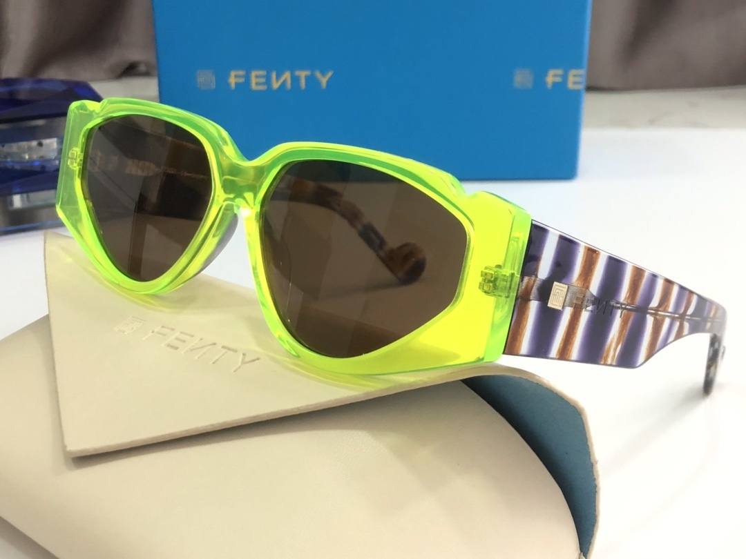 FENTY RECORD Top Original high quality Designer Sunglasses mens famous fashionable retro luxury brand eyeglass Fashion design women
FENTY RECORD Top Original high quality Designer Sunglasses mens famous fashionable retro luxury brand eyeglass Fashion design women
