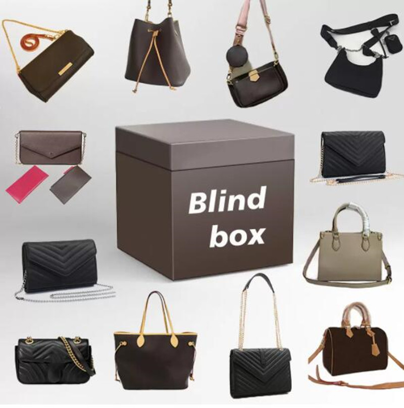Luxurys Designers Bags Thanksgiving Day Lucky Boxes Random Mystery Blind Box Gift for Holidays / Birthday Value PU Material, Blind box*1
Luxurys Designers Bags Thanksgiving Day Lucky Boxes Random Mystery Blind Box Gift for Holidays / Birthday Value PU Material, Blind box*1