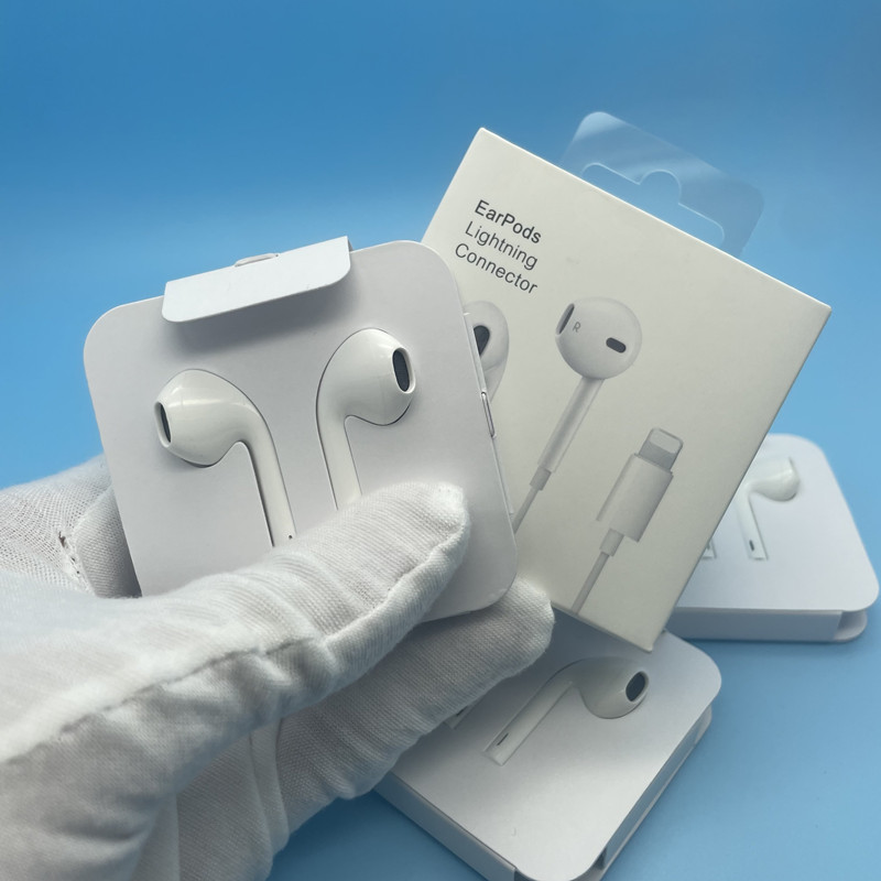 Original quality Earphones with 3.5mm & Lightning Plug In-ear Sport Earbuds Deep Richer Bass Headset for Apple Iphone/iPad Noise Cancelling Headphones, White
Original quality Earphones with 3.5mm & Lightning Plug In-ear Sport Earbuds Deep Richer Bass Headset for Apple Iphone/iPad Noise Cancelling Headphones, White