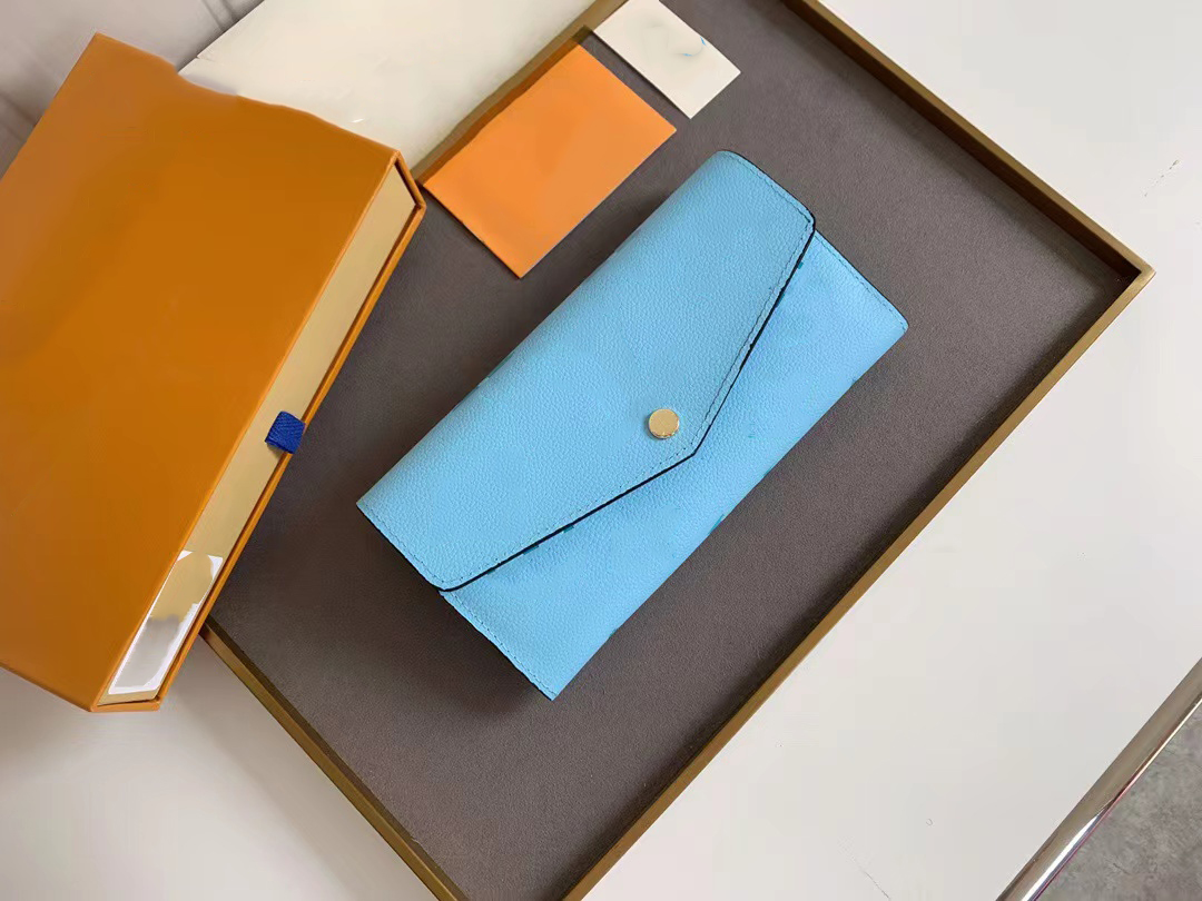 High Quality Women purse Top Starlight with box designer Fashion Genuine Leather All-match ladies single zipper Classic purses leather wallets Womens wallet #80496, Blue
High Quality Women purse Top Starlight with box designer Fashion Genuine Leather All-match ladies single zipper Classic purses leather wallets Womens wallet #80496, Blue