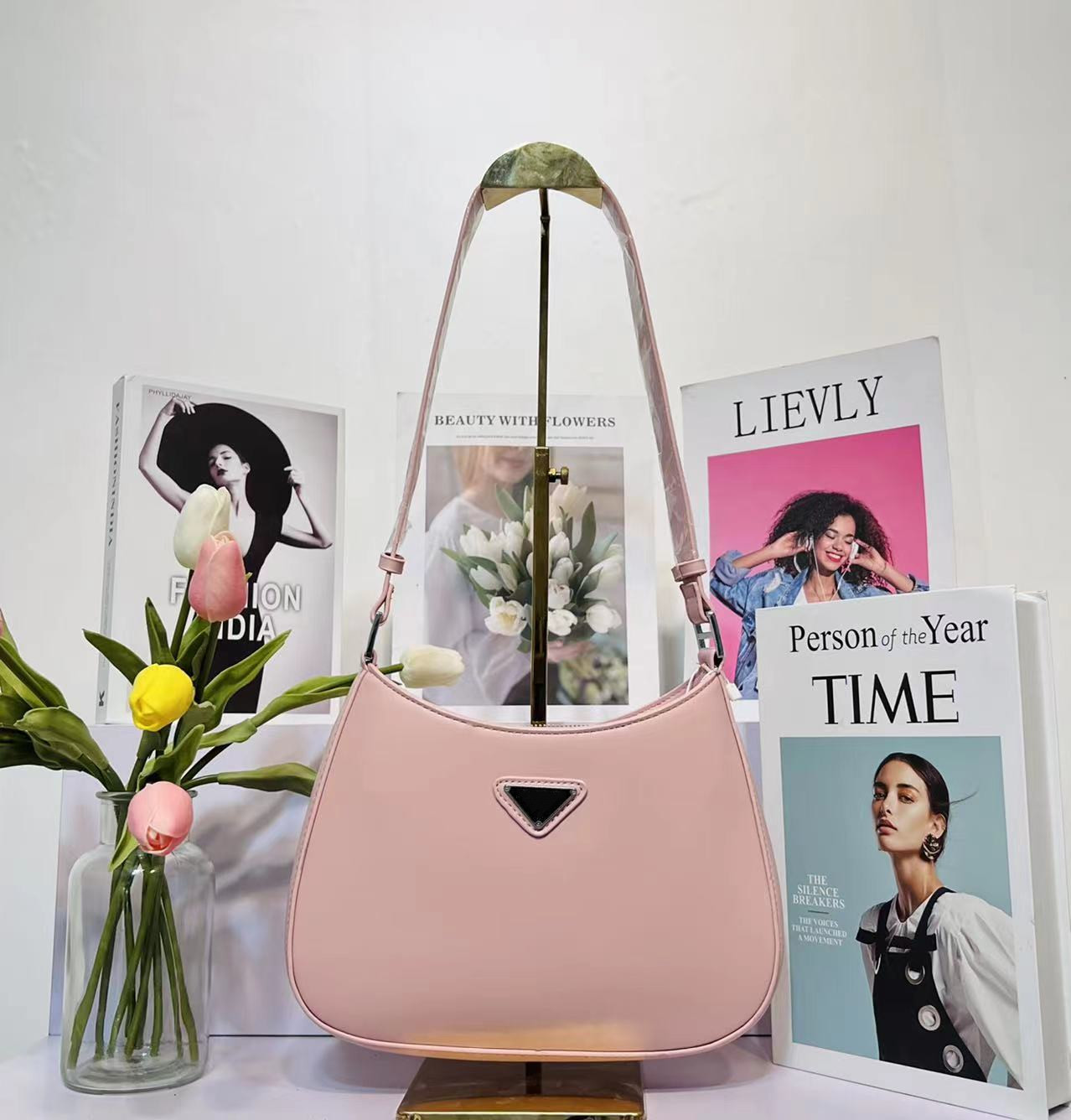 Summer New Korean Fashion Underarm Bag Shoulder Bag Internet Hot Star with the Same Type, Black
Summer New Korean Fashion Underarm Bag Shoulder Bag Internet Hot Star with the Same Type, Black
