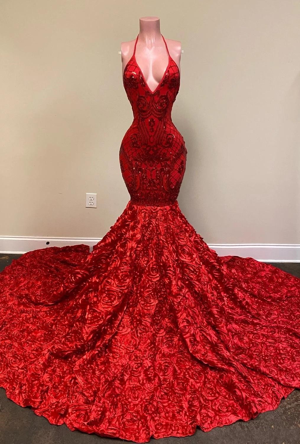 2022 Sexy Backless Red Prom Dresses Halter Deep V Neck Sequined Lace Appliques Sequins Mermaid Evening Dress Rose Ruffles Special Occasion Party Gowns