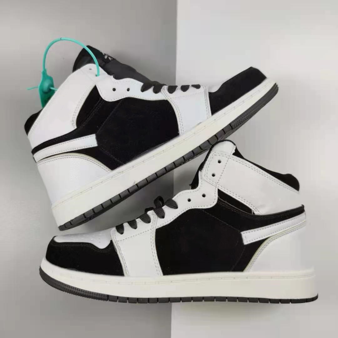 Designer Men Women Shoes Fashion Jumpman 1s High Top Lace-Up Casual Sneakers Trainers Comfortable Wear-Resisting Skateboarding Sports Shoe 36-44
Designer Men Women Shoes Fashion Jumpman 1s High Top Lace-Up Casual Sneakers Trainers Comfortable Wear-Resisting Skateboarding Sports Shoe 36-44