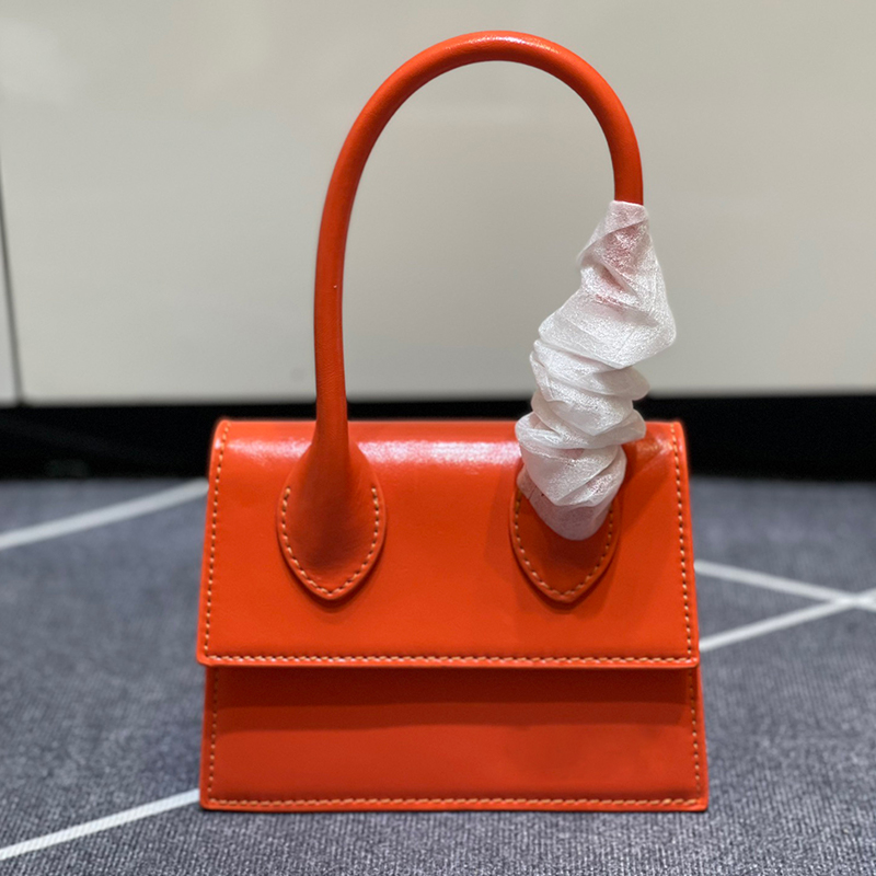 TOP Portable Shoulder Bag Designer 2022 New Ladies Luxury Bags Lengthened Handle Design Casual Fashion Cool Handbags High Quality Plain Weave, Black
TOP Portable Shoulder Bag Designer 2022 New Ladies Luxury Bags Lengthened Handle Design Casual Fashion Cool Handbags High Quality Plain Weave, Black