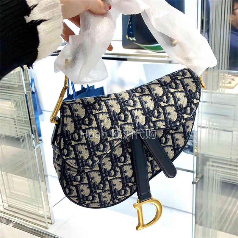 Women's French Luxury Brand Designer Bags Saddle Small Embroidered Vintage Canvas Flap Handbag One Shoulder Messenger Outlet, Grey letters
Women's French Luxury Brand Designer Bags Saddle Small Embroidered Vintage Canvas Flap Handbag One Shoulder Messenger Outlet, Grey letters