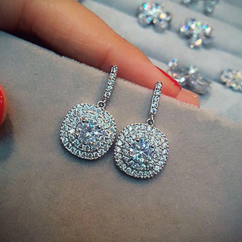 Dangle & Chandelier Huitan Luxury Silver Color Crystal CZ Earrings Women Simple Elegant Design Bridal Wedding High Quality Jewelry
Dangle & Chandelier Huitan Luxury Silver Color Crystal CZ Earrings Women Simple Elegant Design Bridal Wedding High Quality Jewelry