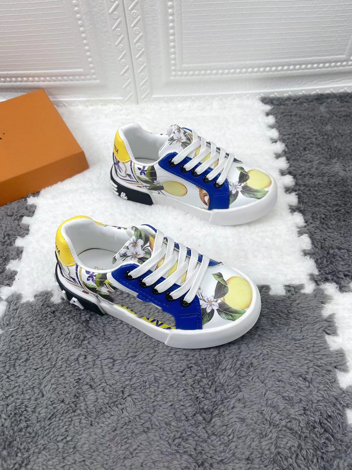 baby boy shoes fashion designer kid youth boys soccer boots sneakers genuine leather vamp child girls running shoe
baby boy shoes fashion designer kid youth boys soccer boots sneakers genuine leather vamp child girls running shoe