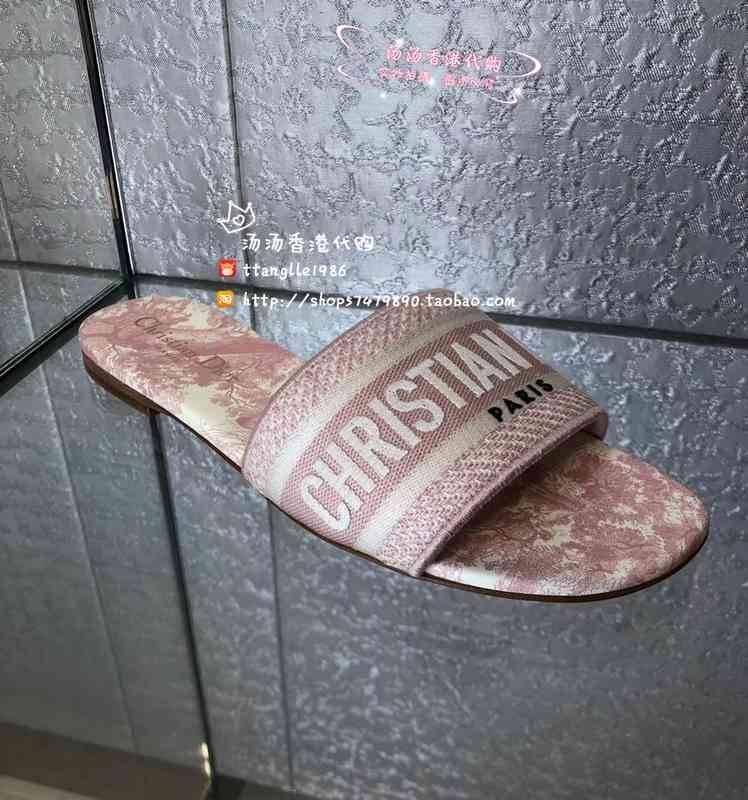 Designer 20 Pink Grey Embroidered Alphabet Flat Slippers Classic Summer Fashion Out Wear Slipper, Agent purchase;pink slippers;flat
Designer 20 Pink Grey Embroidered Alphabet Flat Slippers Classic Summer Fashion Out Wear Slipper, Agent purchase;pink slippers;flat