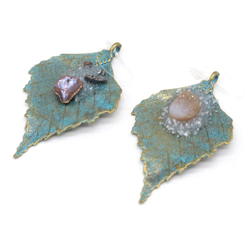 Pendant Necklaces Natural Stone Gems Leaf-shaped Inlaid Amethyst Crystal Bud Handmade Crafts DIY Necklace Jewelry Accessories Gift Making
Pendant Necklaces Natural Stone Gems Leaf-shaped Inlaid Amethyst Crystal Bud Handmade Crafts DIY Necklace Jewelry Accessories Gift Making