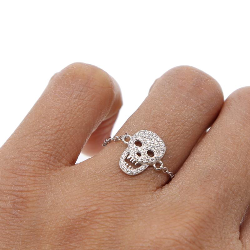 Cluster Rings Cool Hiphop Rock Women Jewelry Micro Pave Cz Skull Charm Delicate Chain 925 Sterling Silver High Quality Minimal RingCluster
Cluster Rings Cool Hiphop Rock Women Jewelry Micro Pave Cz Skull Charm Delicate Chain 925 Sterling Silver High Quality Minimal RingCluster