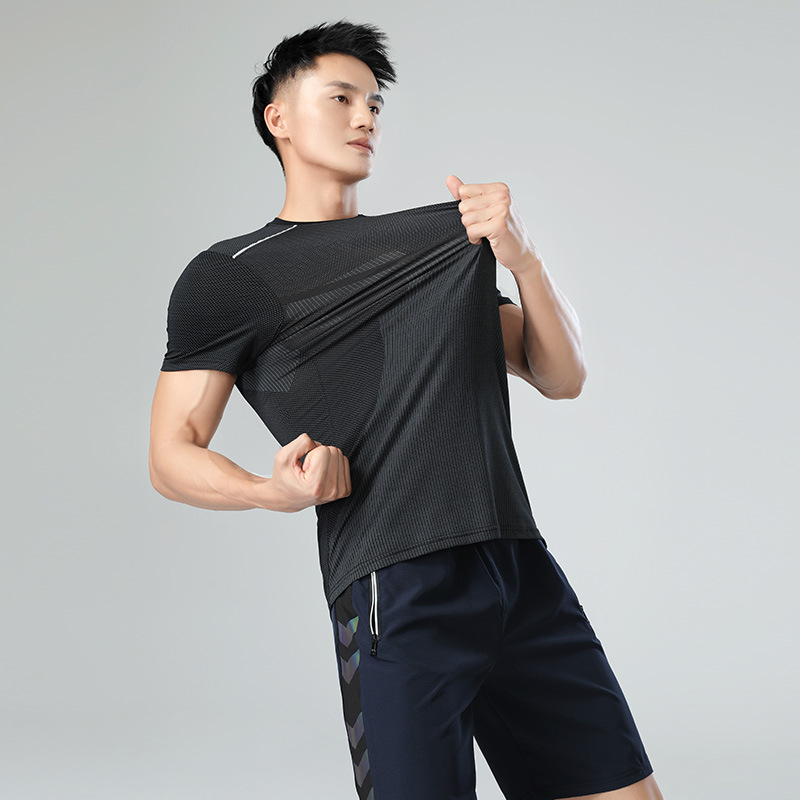 Fashion 2022 Fitness Short Sleeve Men's V-shaped Pattern Fitness Joggers Shirt Men's Round Neck GYM Workout Sports T-shirt, Black
Fashion 2022 Fitness Short Sleeve Men's V-shaped Pattern Fitness Joggers Shirt Men's Round Neck GYM Workout Sports T-shirt, Black