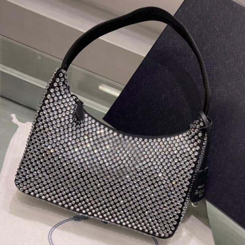 2022 Hot Classic Atmospheric Design Ladies Fashion Bag Crystal Diamonds Can Be Handheld or One Shoulder Large Capacity Retro Elegant Party Dinner Multicolor, White
2022 Hot Classic Atmospheric Design Ladies Fashion Bag Crystal Diamonds Can Be Handheld or One Shoulder Large Capacity Retro Elegant Party Dinner Multicolor, White