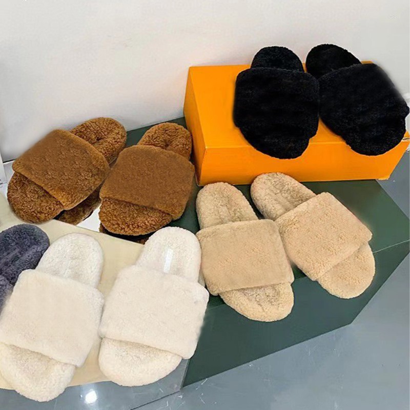 high quality winter Men Cartoon slippers fashion Lazy black white letter women designer shoes sexy platform Lady 100% keep warm wool flops Large size 35-41-45 With box, Extra shoebox
high quality winter Men Cartoon slippers fashion Lazy black white letter women designer shoes sexy platform Lady 100% keep warm wool flops Large size 35-41-45 With box, Extra shoebox