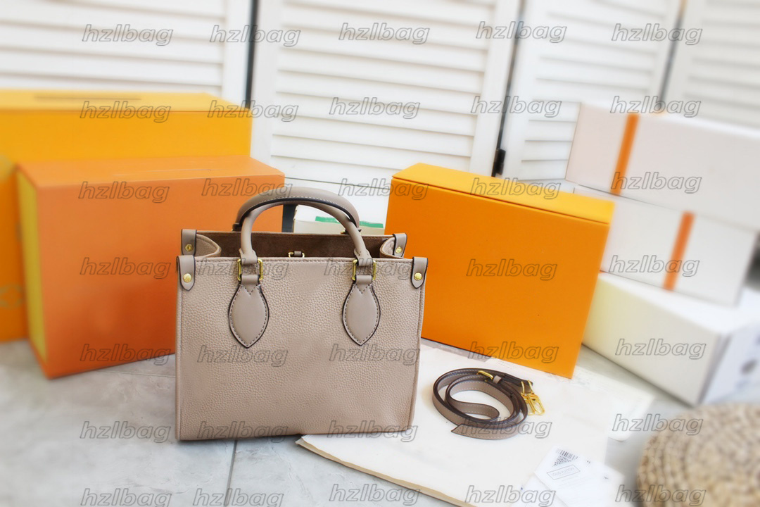 OnTheGo PM Tote Bag M45779 Bicolor Monograms Embossed Leather On The Go 25cm CrossBody Full Black /Beige/Cream, Color 01 
OnTheGo PM Tote Bag M45779 Bicolor Monograms Embossed Leather On The Go 25cm CrossBody Full Black /Beige/Cream, Color 01