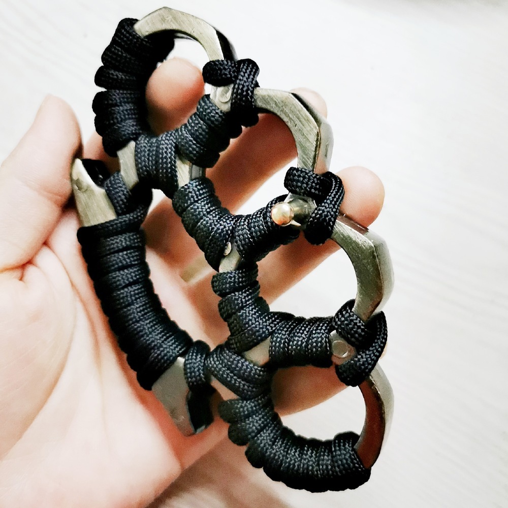 Tiger Glass Fiber Finger Boxing Set Four Fingers Legal Self Defense Edc Hand Brace Ring Ing Supplies Buckle 4GSU
Tiger Glass Fiber Finger Boxing Set Four Fingers Legal Self Defense Edc Hand Brace Ring Ing Supplies Buckle 4GSU