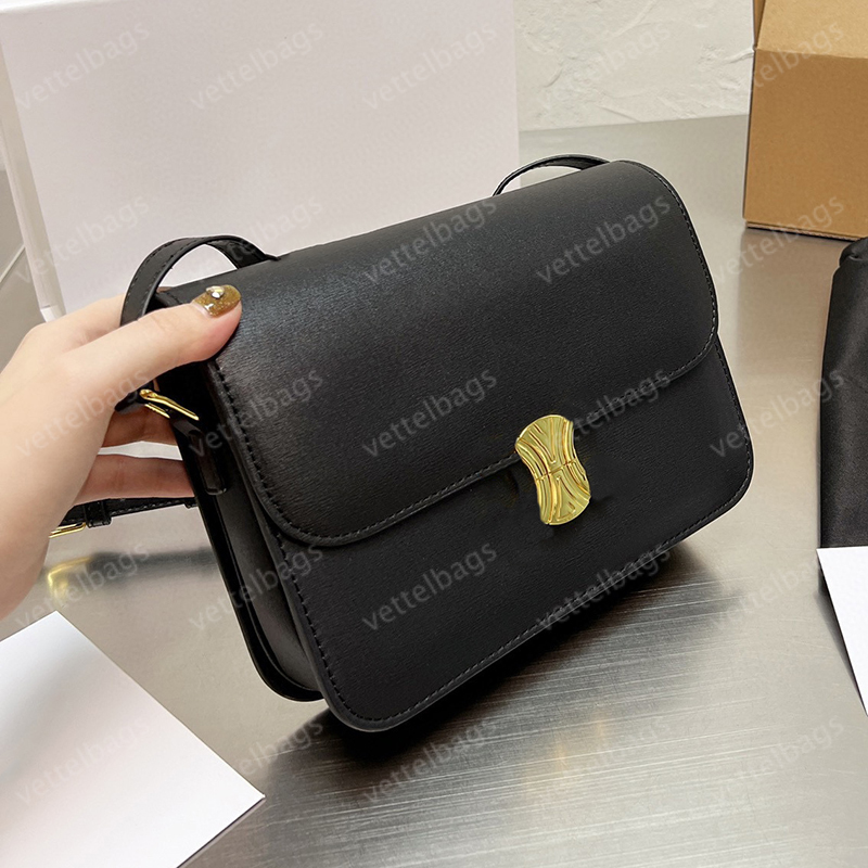 Fashion Crossbody Women Shoulder Bag High Quality Handbags Designer Messenger Bags Mini Box Classic Handbag Purses Black Totes Classic Cross Body Triomphe Hasp, Increase freight
Fashion Crossbody Women Shoulder Bag High Quality Handbags Designer Messenger Bags Mini Box Classic Handbag Purses Black Totes Classic Cross Body Triomphe Hasp, Increase freight