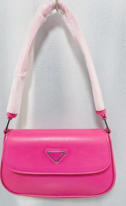 Classic Triangle Logo Square Bag New Underarm Bag Shoulder Bags Trendy Lightweight Tote Women's Bags, As pic
Classic Triangle Logo Square Bag New Underarm Bag Shoulder Bags Trendy Lightweight Tote Women's Bags, As pic