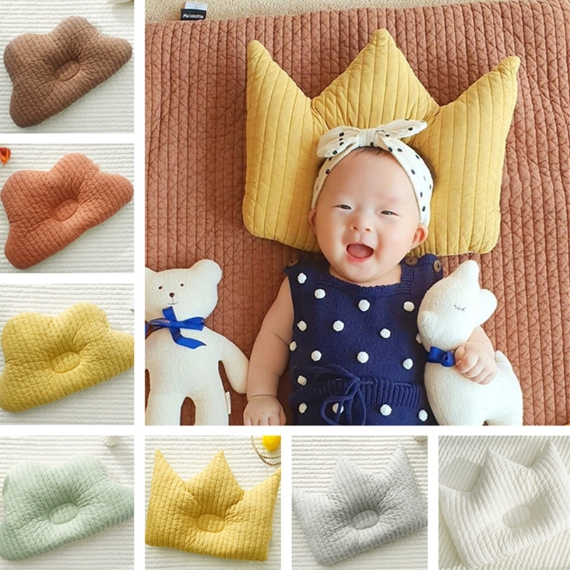 1pcs born Baby Infant Pillows Cute Clouds Crown Shape Baby Shaping Pillow Prevent Flat Head Breathable Bedding Pillows 220816
1pcs born Baby Infant Pillows Cute Clouds Crown Shape Baby Shaping Pillow Prevent Flat Head Breathable Bedding Pillows 220816