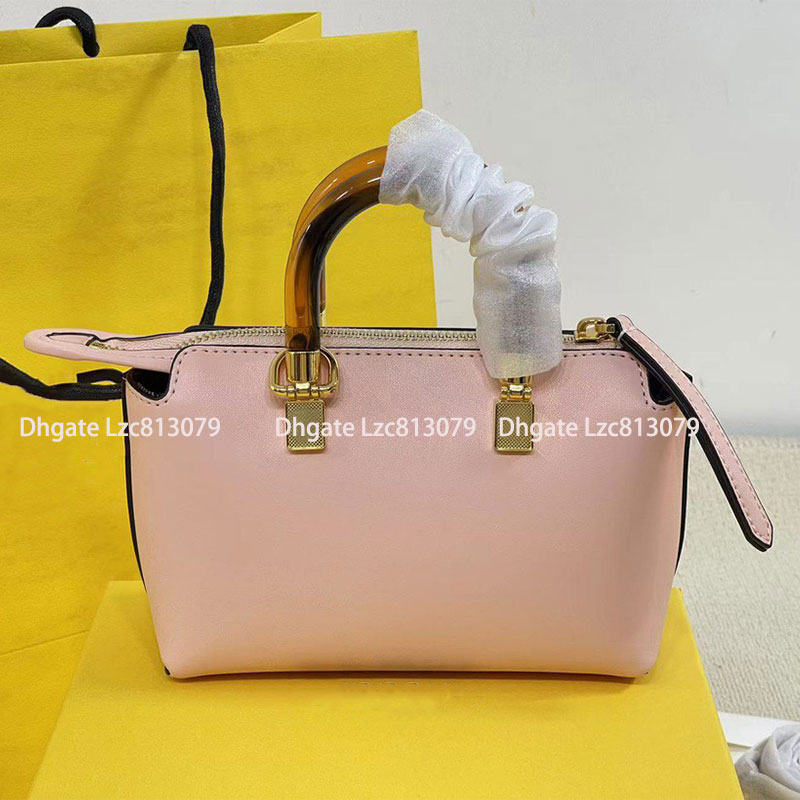 2022 autumn winter mini pillow bag designer handbag women shoulder crossbody evening clutch purse leather embossed letter lady pink bag, Red
2022 autumn winter mini pillow bag designer handbag women shoulder crossbody evening clutch purse leather embossed letter lady pink bag, Red