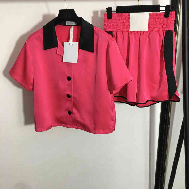 Fashion Womens Two Piece Pants Solid Color Lapel T-Shirt High Waist Cotton Shorts Sexy Trend Luxury Comfort Brand Temperament Designer Women Clothes, Yellow
Fashion Womens Two Piece Pants Solid Color Lapel T-Shirt High Waist Cotton Shorts Sexy Trend Luxury Comfort Brand Temperament Designer Women Clothes, Yellow