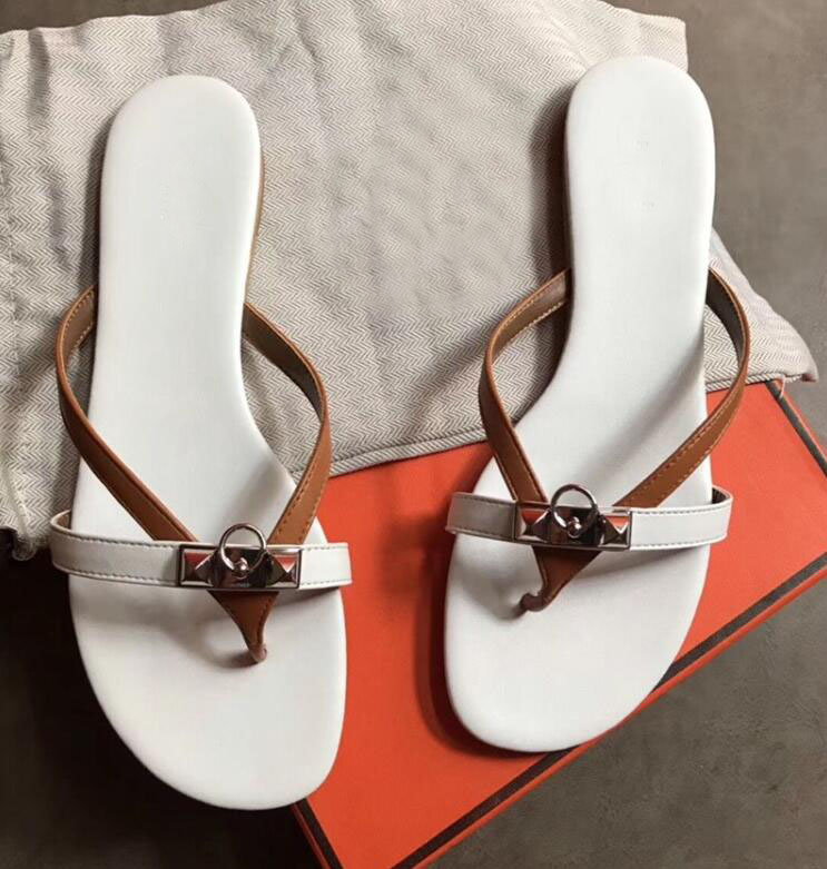 Fashion Women Slipper Beach Slides Studs Kelly Buckles Flip Flat Men's Slide Non-slip Outdoor Lady Slippers Flip Flops Sandalias With Box
Fashion Women Slipper Beach Slides Studs Kelly Buckles Flip Flat Men's Slide Non-slip Outdoor Lady Slippers Flip Flops Sandalias With Box