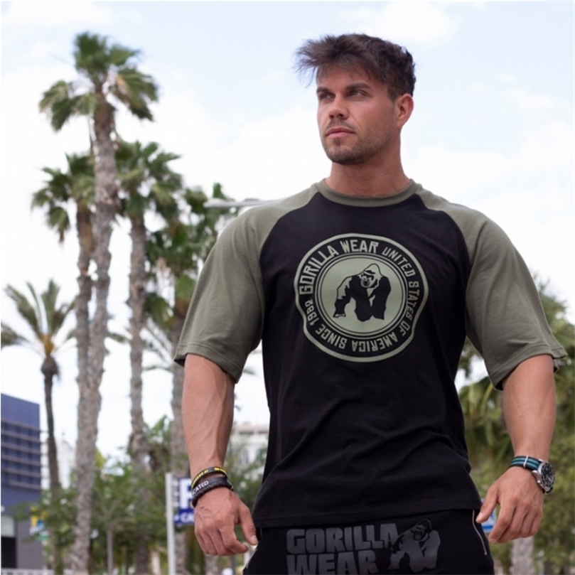 Men Tshirt Gyms Fitness Splicing Fashion Leisure T-shirt Male Fitness Tees Tight-Fitting Quick Drying Short Sleeved T-shirt 220407, Black with gray
Men Tshirt Gyms Fitness Splicing Fashion Leisure T-shirt Male Fitness Tees Tight-Fitting Quick Drying Short Sleeved T-shirt 220407, Black with gray