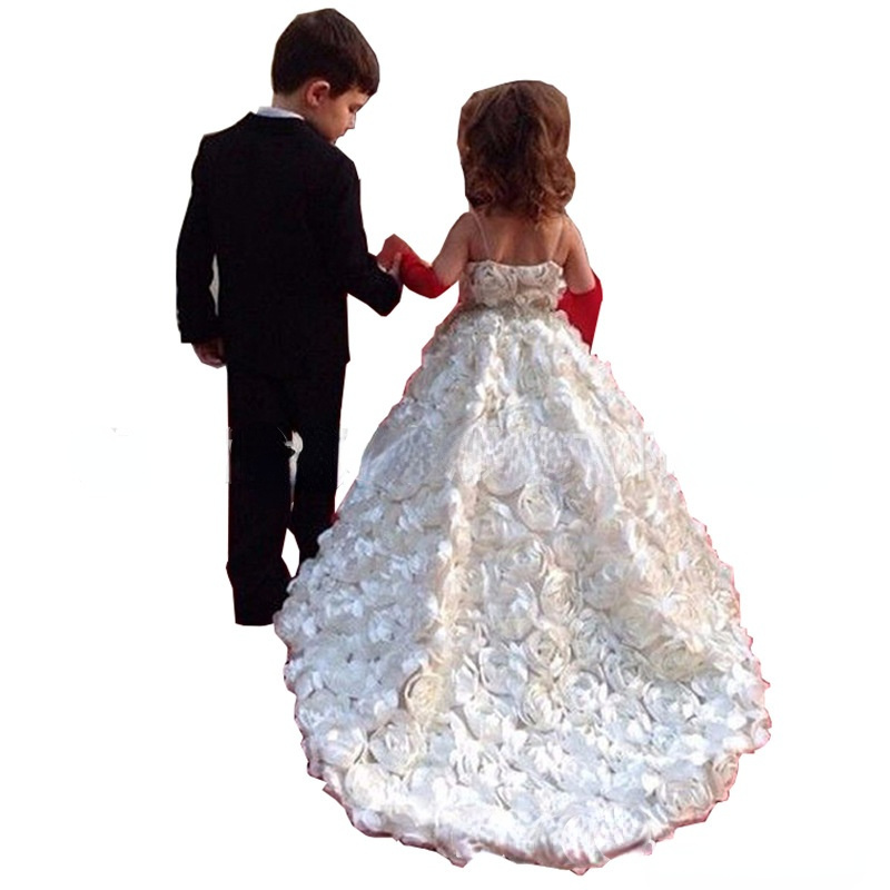 2023 Lovely 3D Floral Applique Flower Girls Dresses Cross Straps Backless Communion Party Gowns Puffy Tulle Birthday Ball Gown Girls Pageant Dress