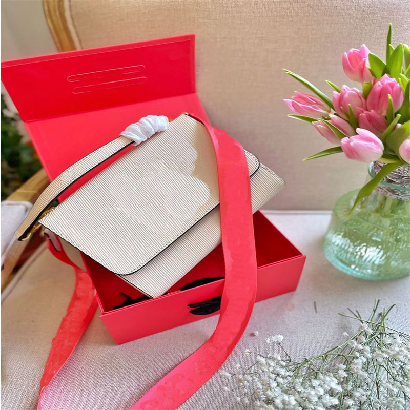 womens fashion bags twist small luxurys designers vavin fashion embossed shoulder strap genuine leather cross body handbags messenger bag tote purse, Colour 1
womens fashion bags twist small luxurys designers vavin fashion embossed shoulder strap genuine leather cross body handbags messenger bag tote purse, Colour 1