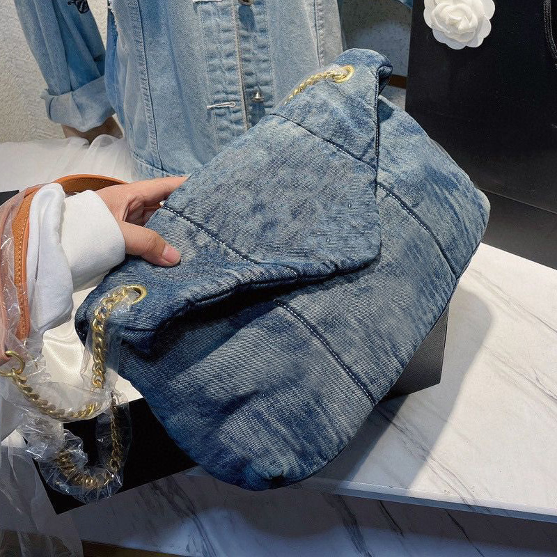 Denim Flip Cover Shoulder Bags Luxury Totes Designer Handbag Women Fashion Canvas Crossbody Designers Bag Plating Chain Tote Bag Wallet classic Clutch, Green
Denim Flip Cover Shoulder Bags Luxury Totes Designer Handbag Women Fashion Canvas Crossbody Designers Bag Plating Chain Tote Bag Wallet classic Clutch, Green