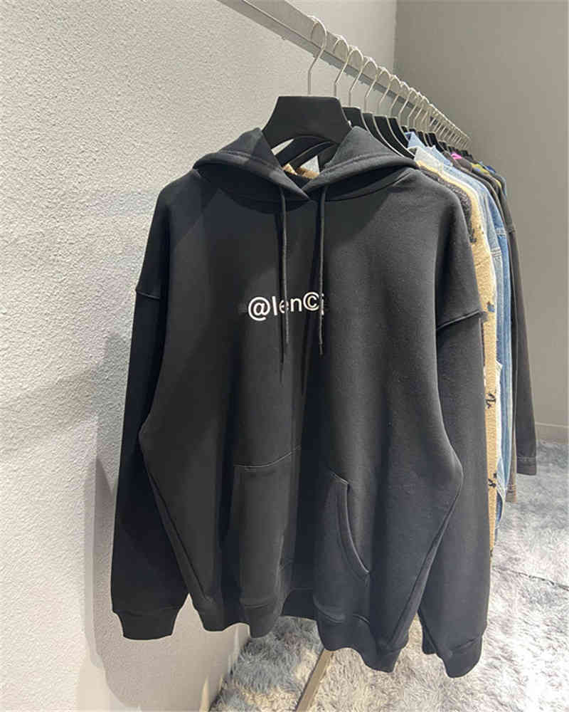 Hip Hop Designer Balciga Hoodies High Version 21fw Autumn and Winter New Mailbox Letter Printing Men's and Women's Hoodie Couple Paris Hoodie, White
Hip Hop Designer Balciga Hoodies High Version 21fw Autumn and Winter New Mailbox Letter Printing Men's and Women's Hoodie Couple Paris Hoodie, White