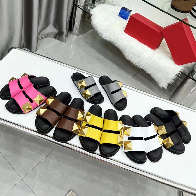 New Summer Designer Seaside Beach Slippers Rivets Casual Double Strap Sandals Women's Flip-flops, Shoe box
New Summer Designer Seaside Beach Slippers Rivets Casual Double Strap Sandals Women's Flip-flops, Shoe box