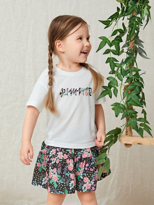 Toddler Girls Letter Graphic Tee & Floral Skirt Set SHE