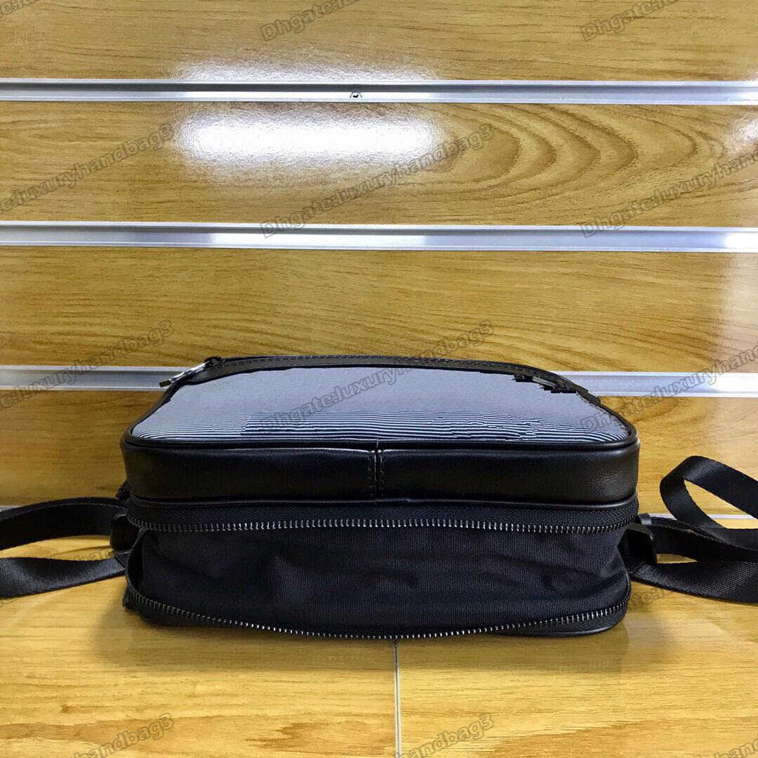 Double Zipe Designers Messenger Mens Bag Gray-Black Textile Handbag With Metallic Rainbow-Colored Label Cross Body Bag M55698
Double Zipe Designers Messenger Mens Bag Gray-Black Textile Handbag With Metallic Rainbow-Colored Label Cross Body Bag M55698