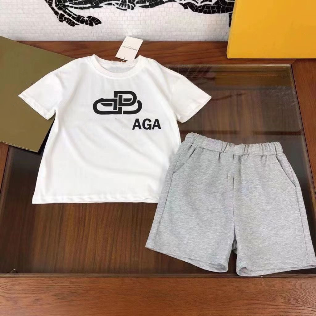 child designer clothe sets bear childrens kids short sleeve T-shirt print shorts set suit brand boys clothing cotton tees size -160 white yellow black, Shipping pay
child designer clothe sets bear childrens kids short sleeve T-shirt print shorts set suit brand boys clothing cotton tees size -160 white yellow black, Shipping pay