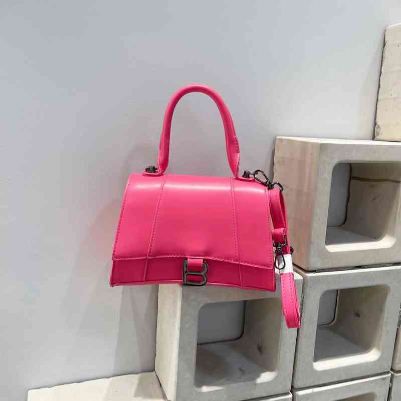 Designer bags high level bale'ciga's Bag women's bag fashion trend Portable Single Shoulder Messenger bright face hourglass luxury new style leisure handbags, White
Designer bags high level bale'ciga's Bag women's bag fashion trend Portable Single Shoulder Messenger bright face hourglass luxury new style leisure handbags, White