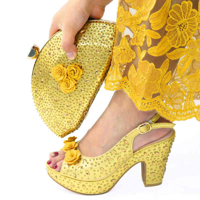 Doershow Italian Shoe and Bag Set New Women Shoes and Bag Set in Italy Gold Color Italian Shoes with Matching Bag Set Hdg1 10 220507, Purple
Doershow Italian Shoe and Bag Set New Women Shoes and Bag Set in Italy Gold Color Italian Shoes with Matching Bag Set Hdg1 10 220507, Purple