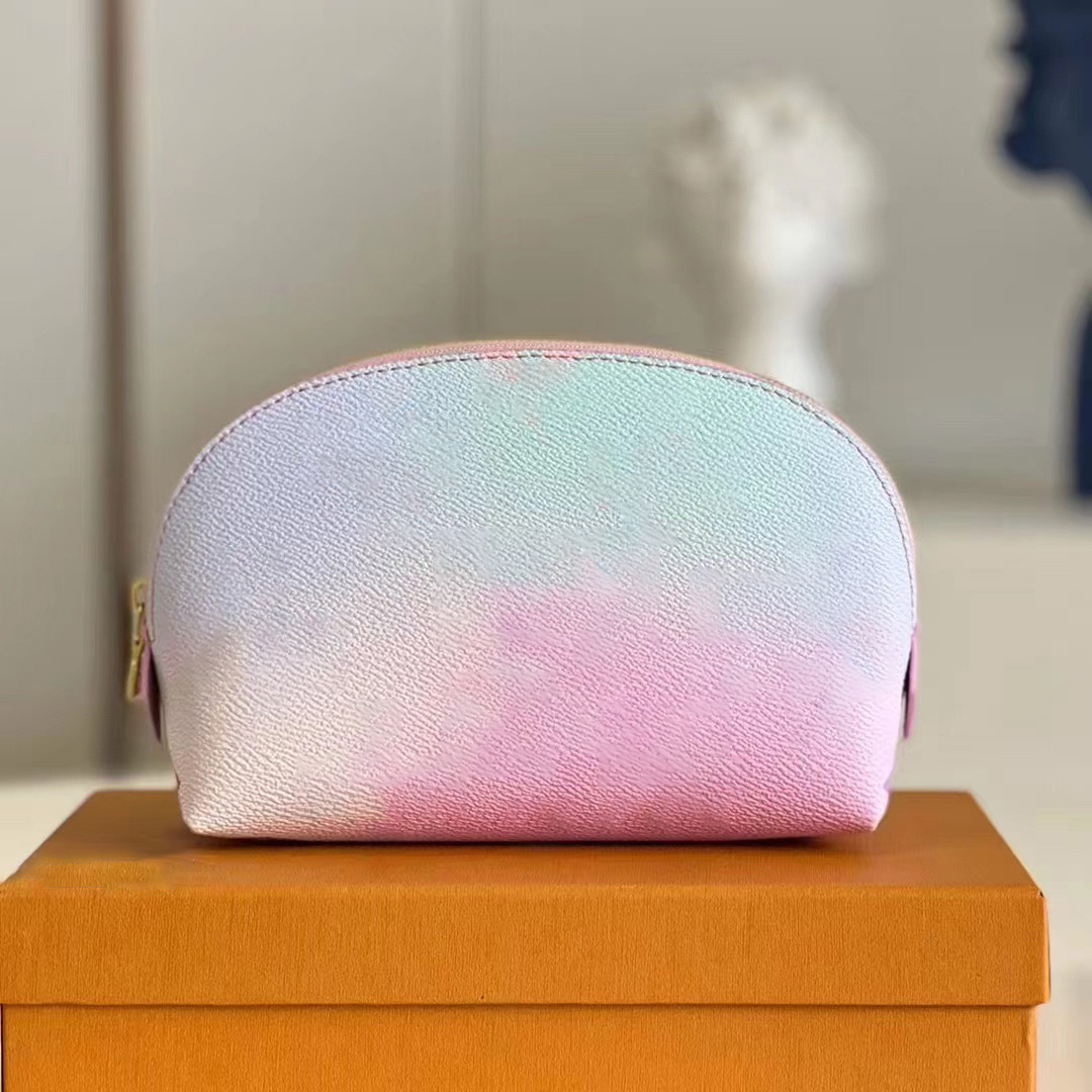 brand designer Women cosmetic bags organizer famous 3-color gradient makeup bag travel pouch make up coin purse ladies clutch purses organizador toiletry bag 59922, As picture
brand designer Women cosmetic bags organizer famous 3-color gradient makeup bag travel pouch make up coin purse ladies clutch purses organizador toiletry bag 59922, As picture