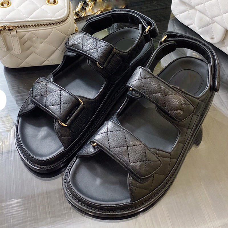 luxury designer sandals high end platform Beach women's slippers with sandal fashion classic Plaid sheepskin flat women leisure Chanel shoes, Silver
luxury designer sandals high end platform Beach women's slippers with sandal fashion classic Plaid sheepskin flat women leisure Chanel shoes, Silver