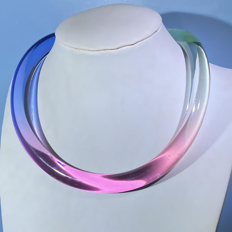 Chokers Exaggerated Transparent Acrylic 12mm Thick Rainbow Short Open Choker For Women Luxury Crystal Charm Round Collar NecklaceChokers
Chokers Exaggerated Transparent Acrylic 12mm Thick Rainbow Short Open Choker For Women Luxury Crystal Charm Round Collar NecklaceChokers